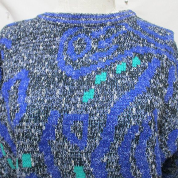 Men's Blue and Green Patterned Crewneck Sweater - Picture 4 of 12